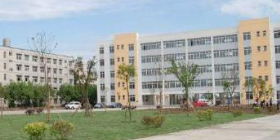 <b>四川省巴中機械工業(yè)學校</b>